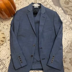 Calvin Klein boys 3 piece suit. Size 10 Blue. Worn once and dry cleaned